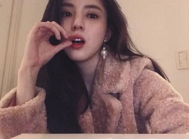 [유머] 인스타스타들이 많이 지향하는 분위기를  가진 4명 -  와이드섬