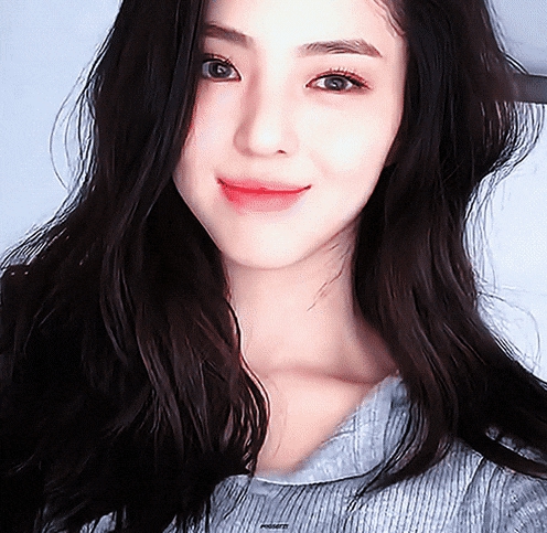 [유머] 인스타스타들이 많이 지향하는 분위기를  가진 4명 -  와이드섬