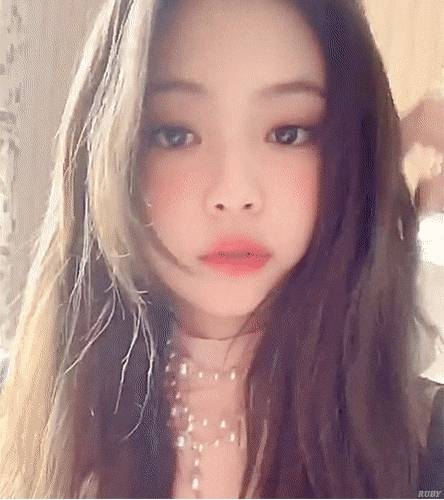 [유머] 인스타스타들이 많이 지향하는 분위기를  가진 4명 -  와이드섬