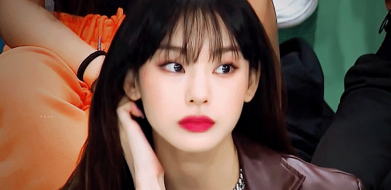 [유머] 인스타스타들이 많이 지향하는 분위기를  가진 4명 -  와이드섬